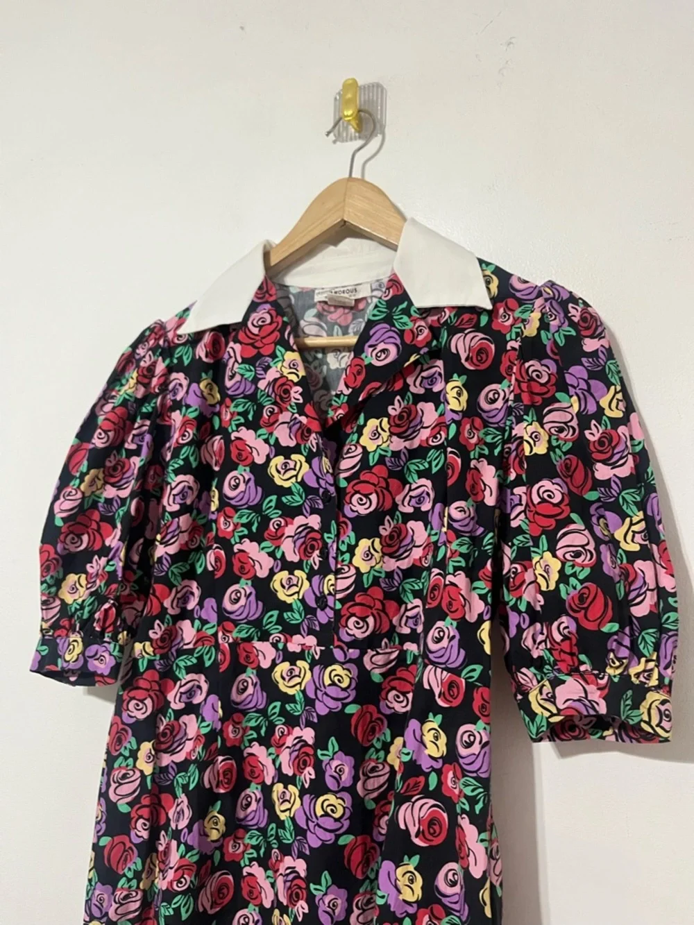 Glamorous multi graphic
